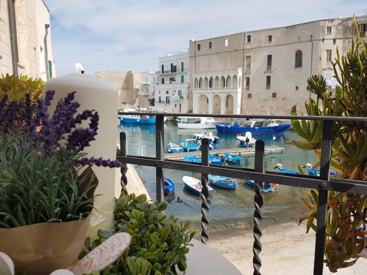 Palazzo Venezia - Luxury Holiday Rooms Monopoli Exteriör bild
