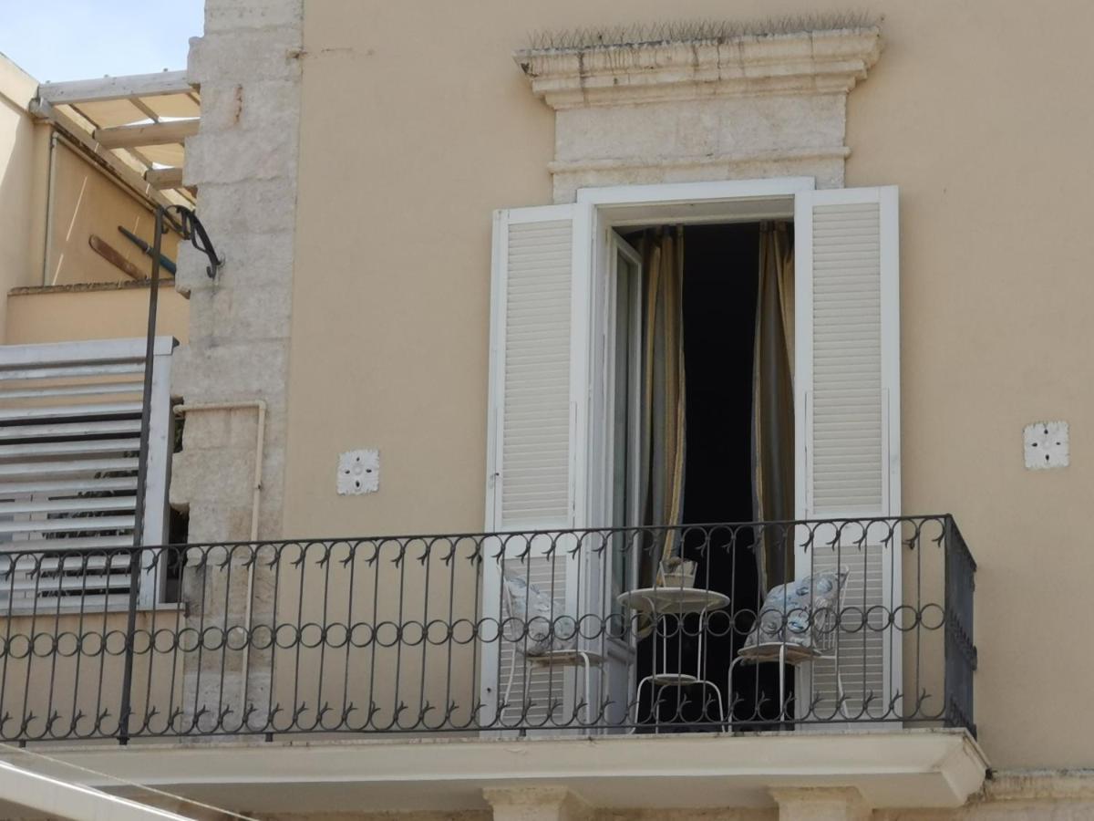 Palazzo Venezia - Luxury Holiday Rooms Monopoli Exteriör bild