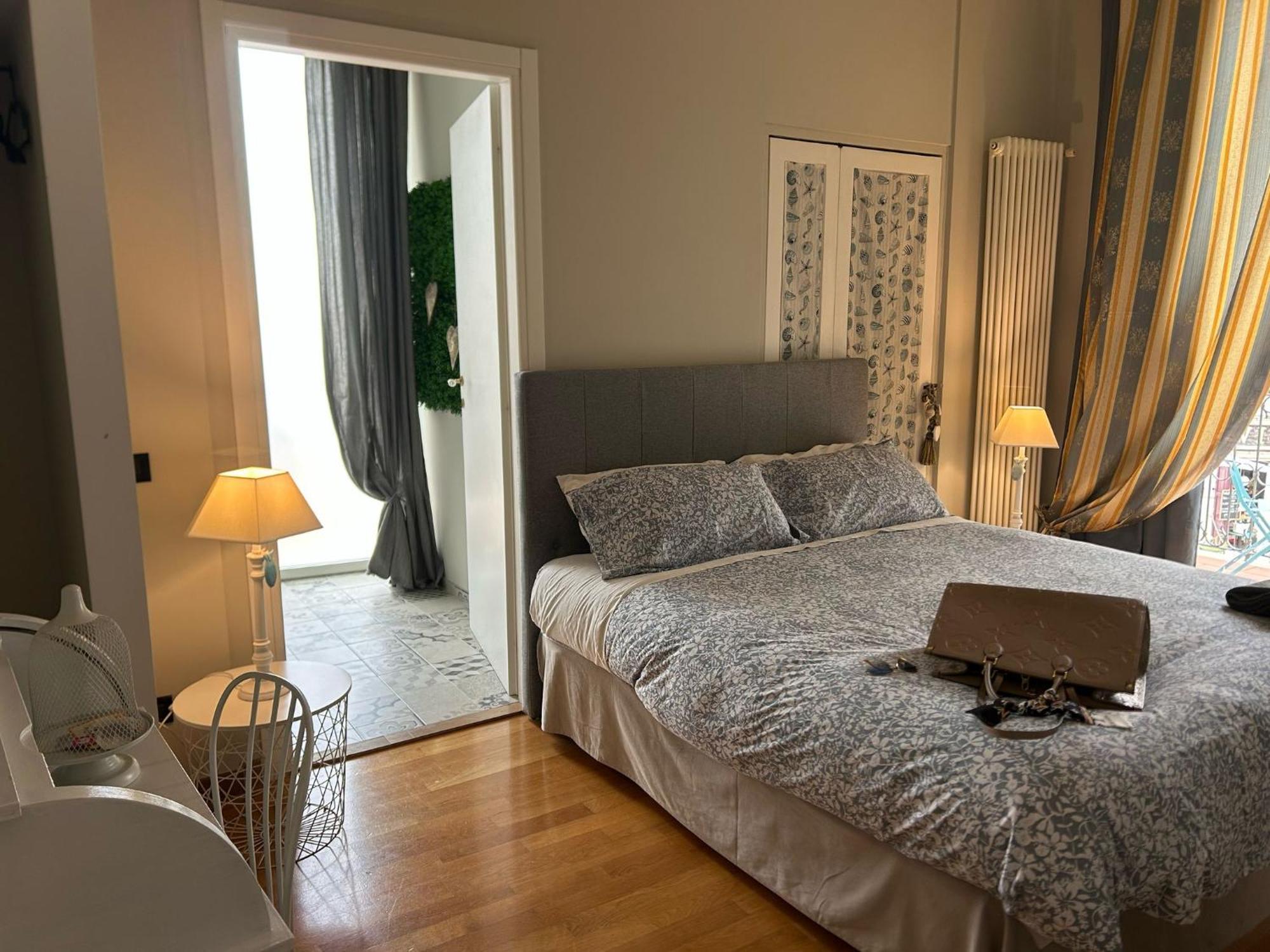Palazzo Venezia - Luxury Holiday Rooms Monopoli Exteriör bild